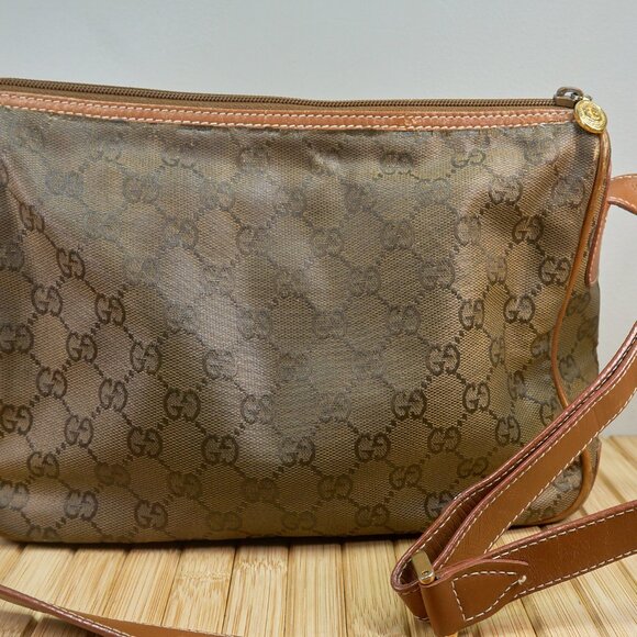 GUCCI GG Supreme Authentic Vintage 80s Collectible Crossbody Bag, Made in Italy - Picture 7 of 16